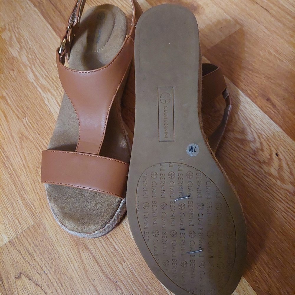 Gianni Bernini TERRII Casual Platform Sandal - Picture 2 of 4